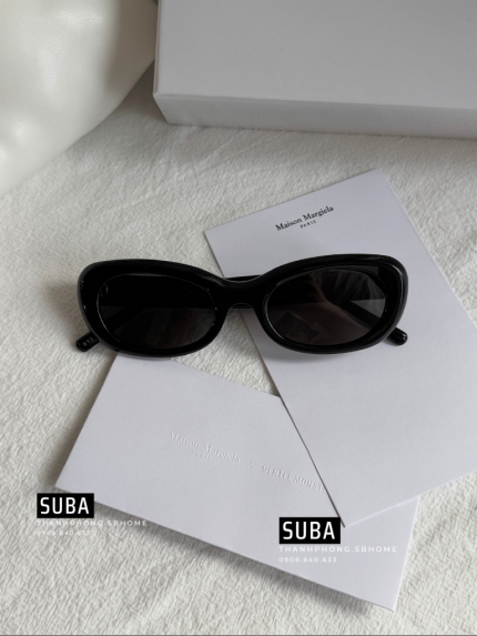 Kính GM x MM6 MM004 (Đen)